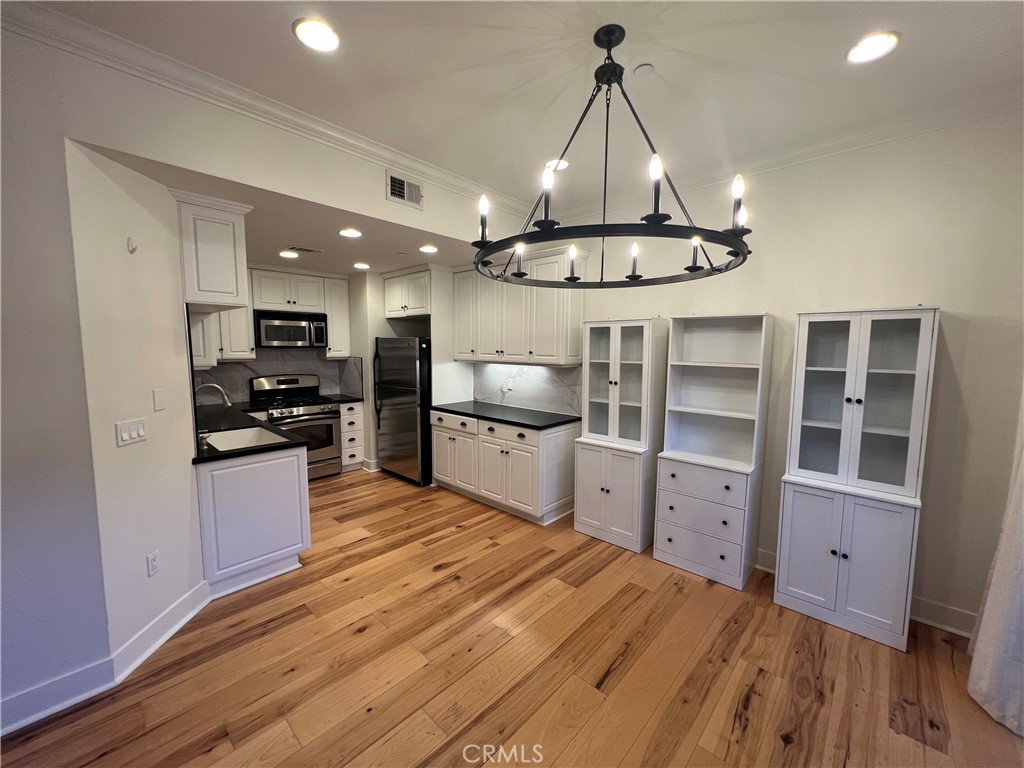 20402 Santa Ana Avenue 4