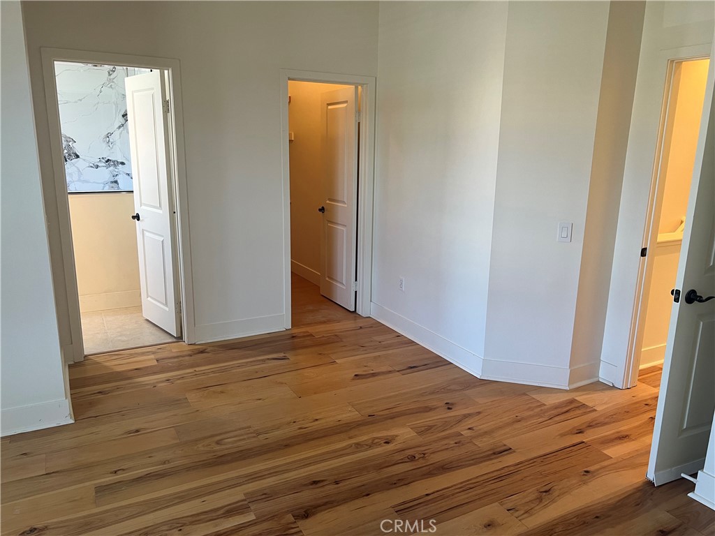 20402 Santa Ana Avenue 4