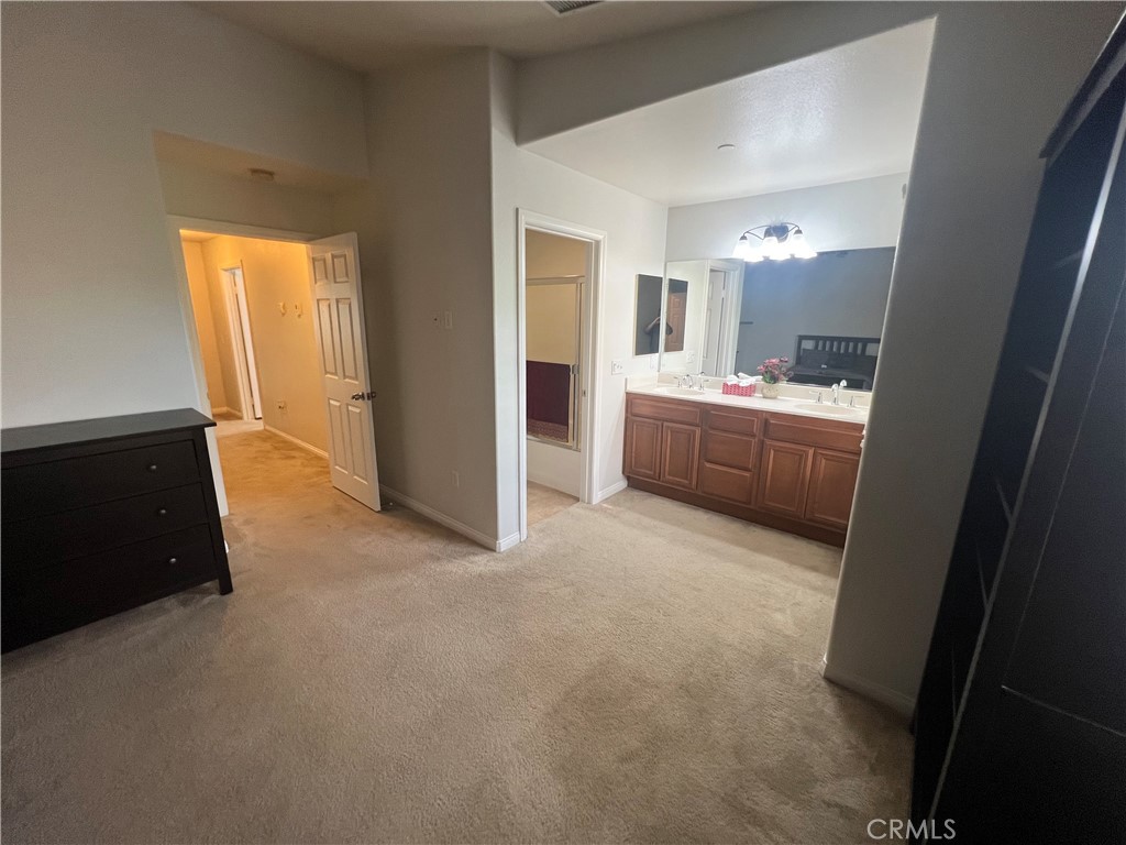 1510 Orange Avenue 606
