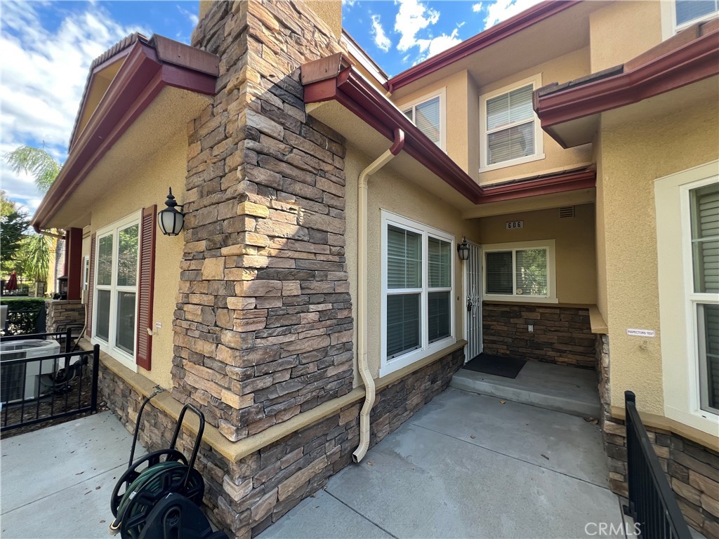 1510 Orange Avenue 606