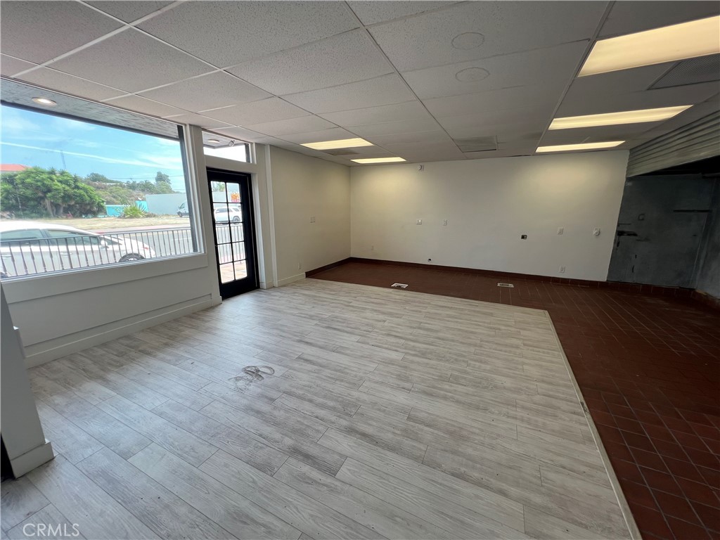 1640 N El Camino Real