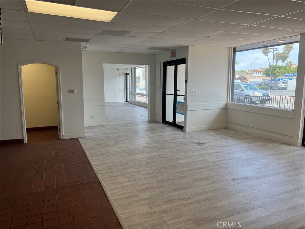 1640 N El Camino Real