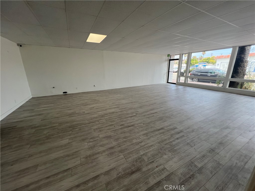 1640 N El Camino Real