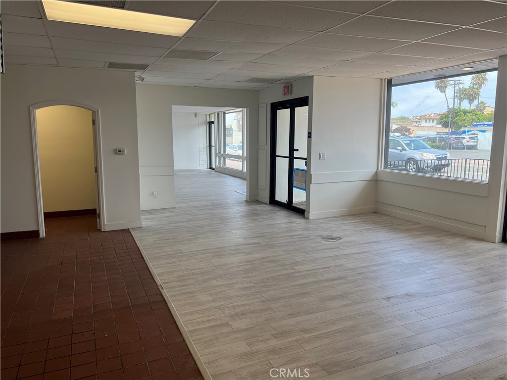 1640 N El Camino Real