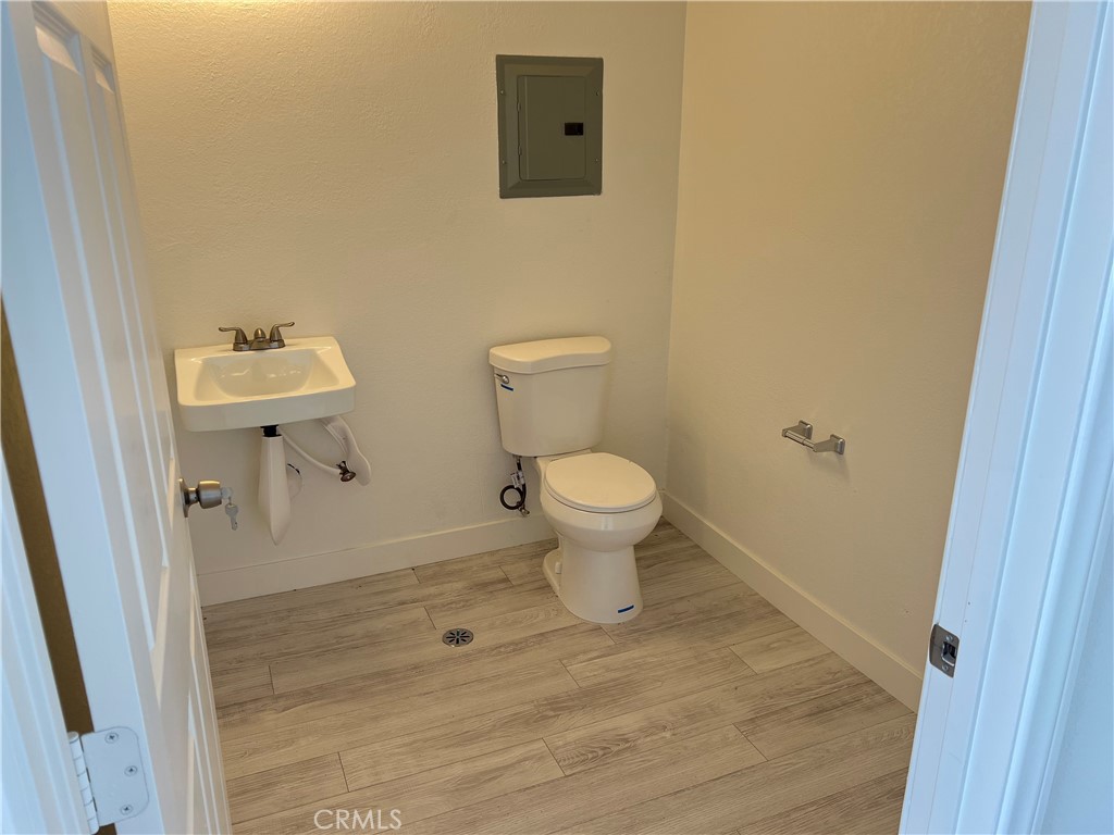 1640 N El Camino Real
