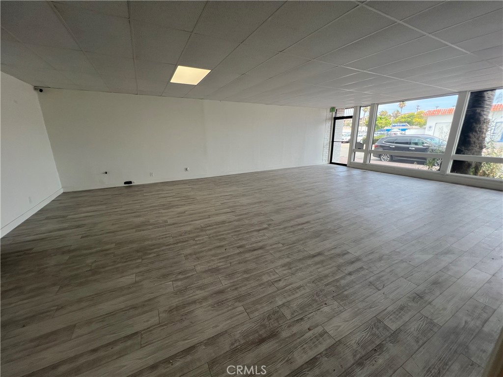 1640 N El Camino Real