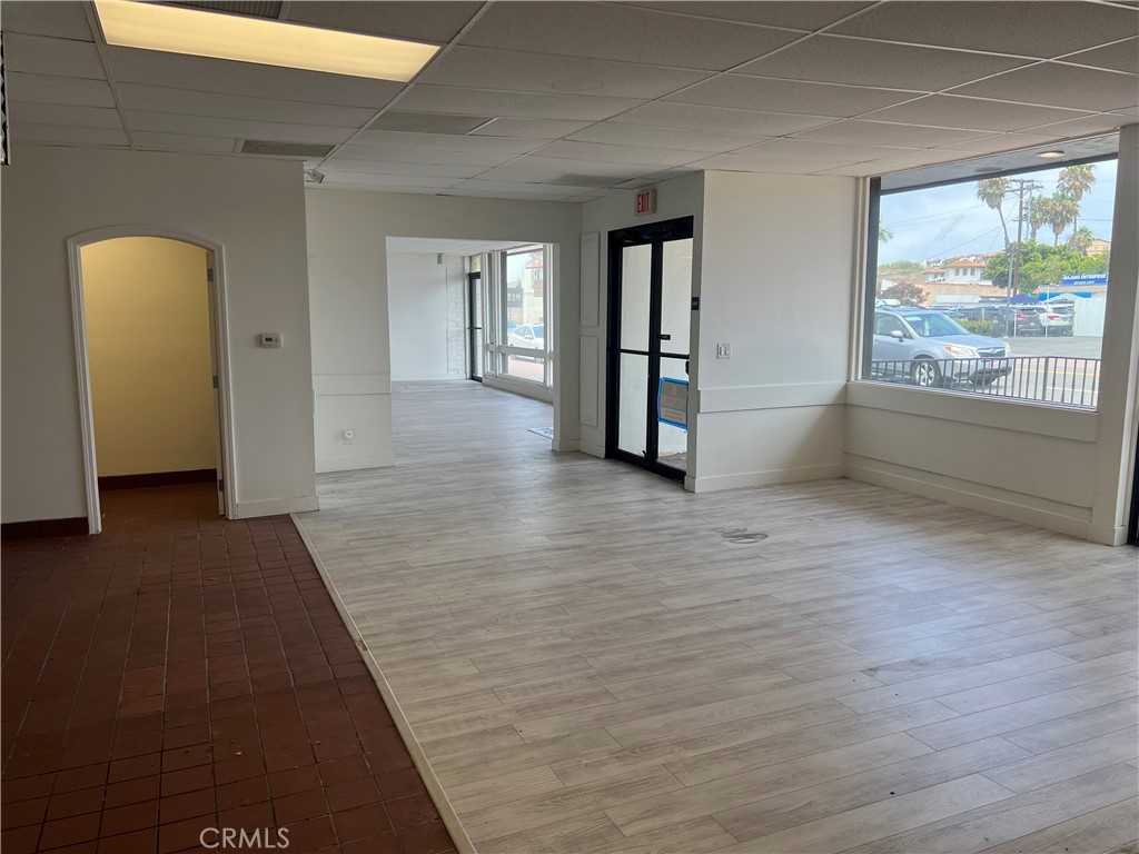 1640 N El Camino Real