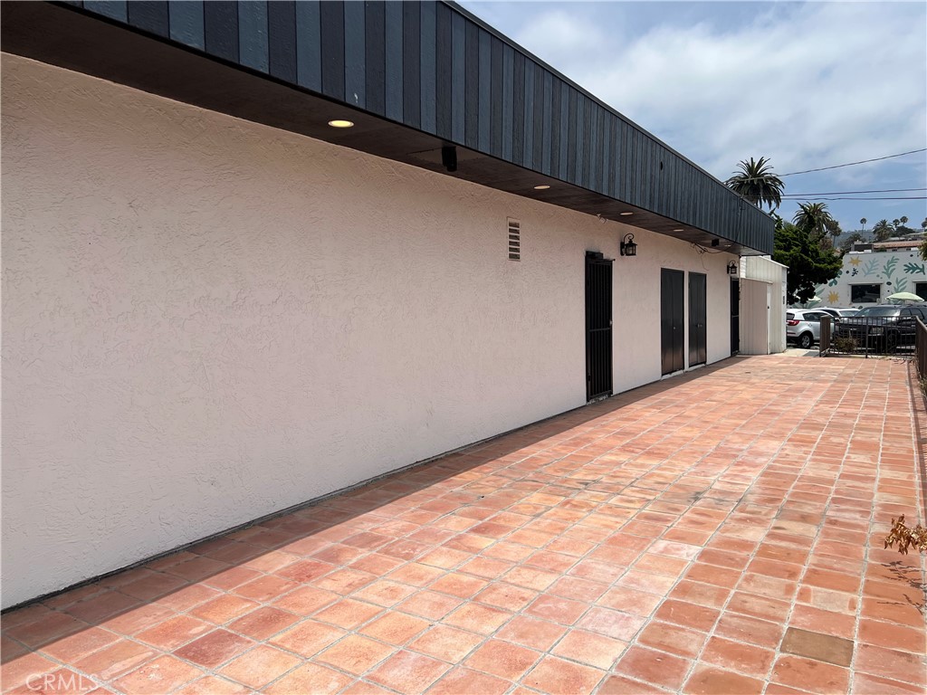 1640 N El Camino Real