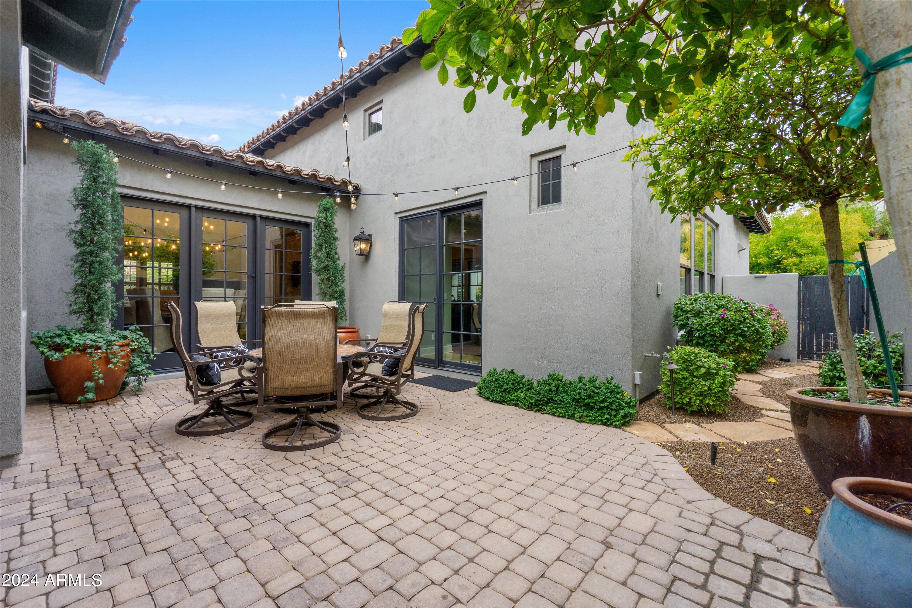 9412 E HIDDEN SPUR Trail