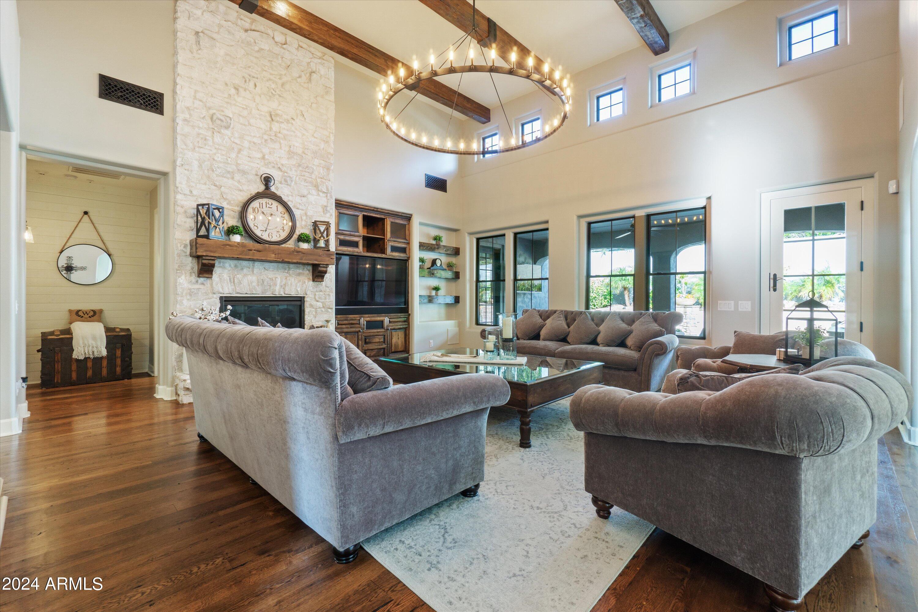 9412 E HIDDEN SPUR Trail