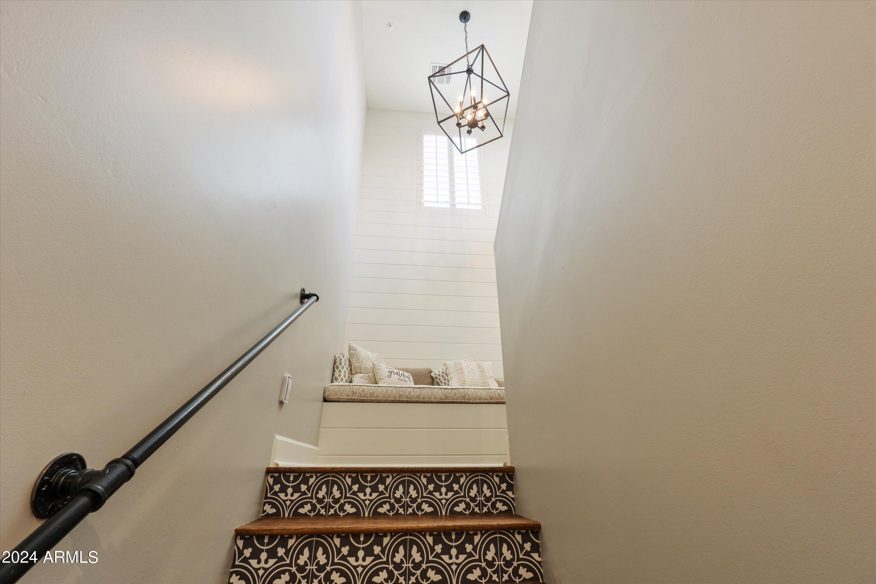 9412 E HIDDEN SPUR Trail