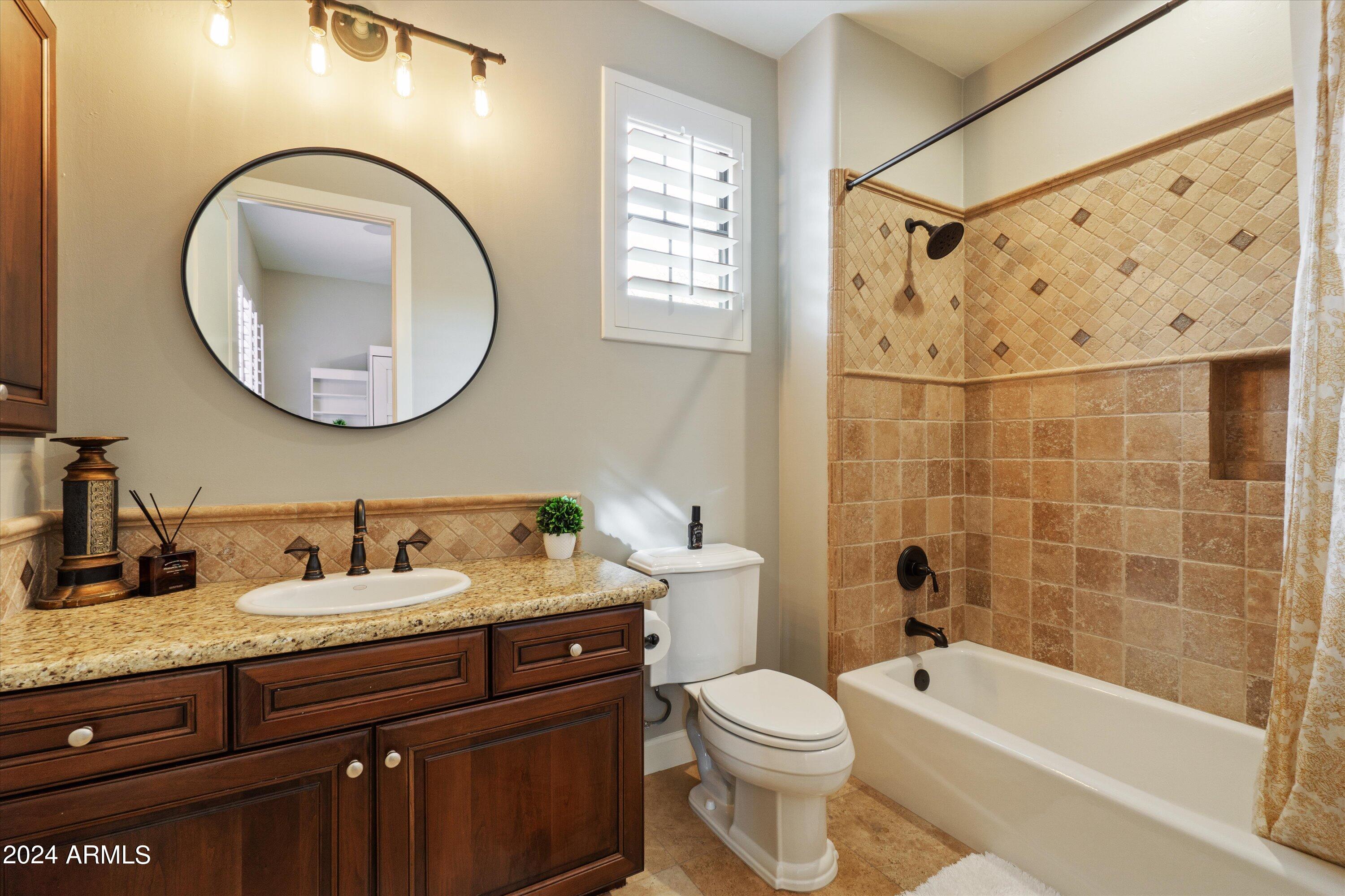 9412 E HIDDEN SPUR Trail