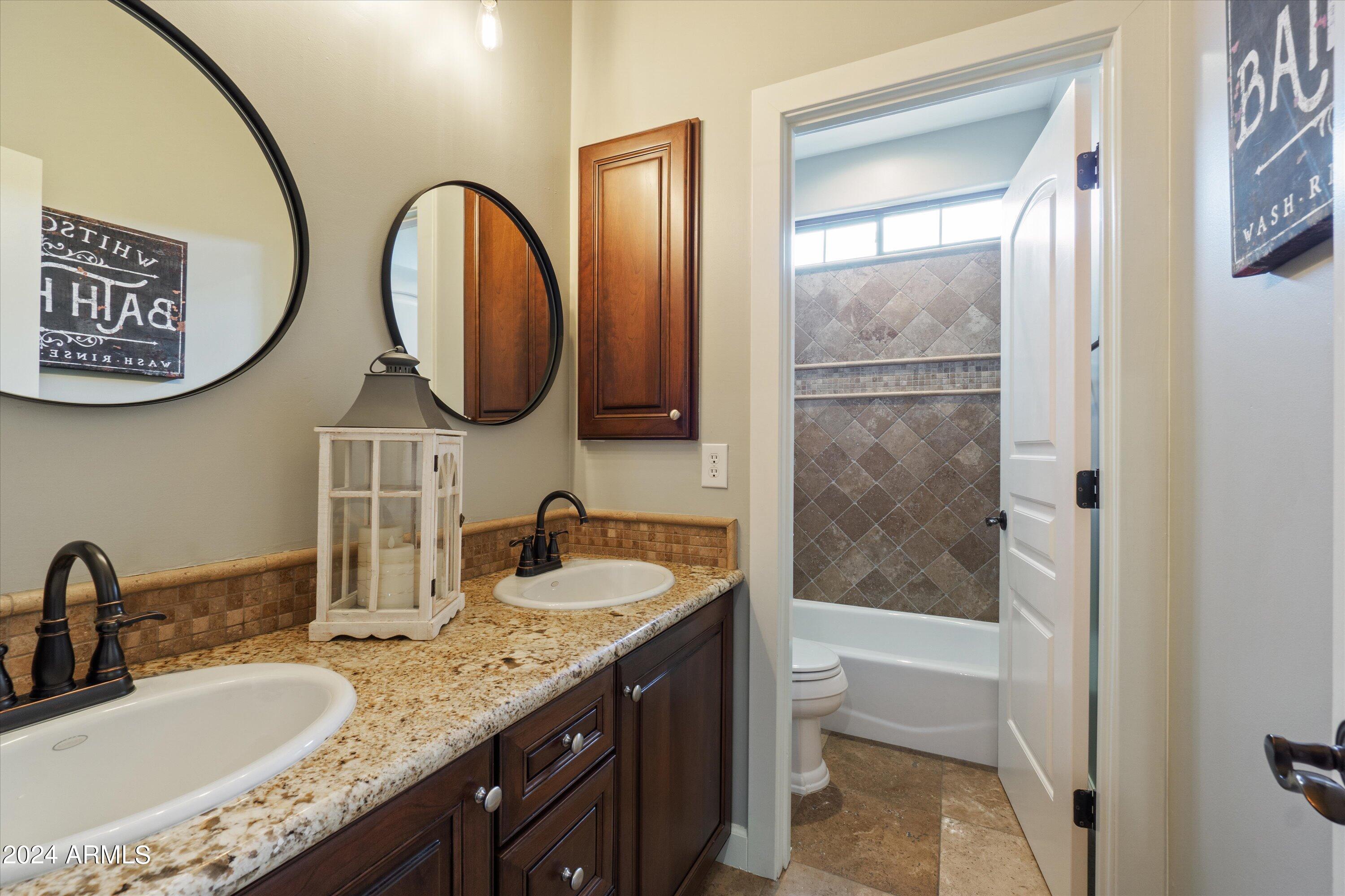 9412 E HIDDEN SPUR Trail