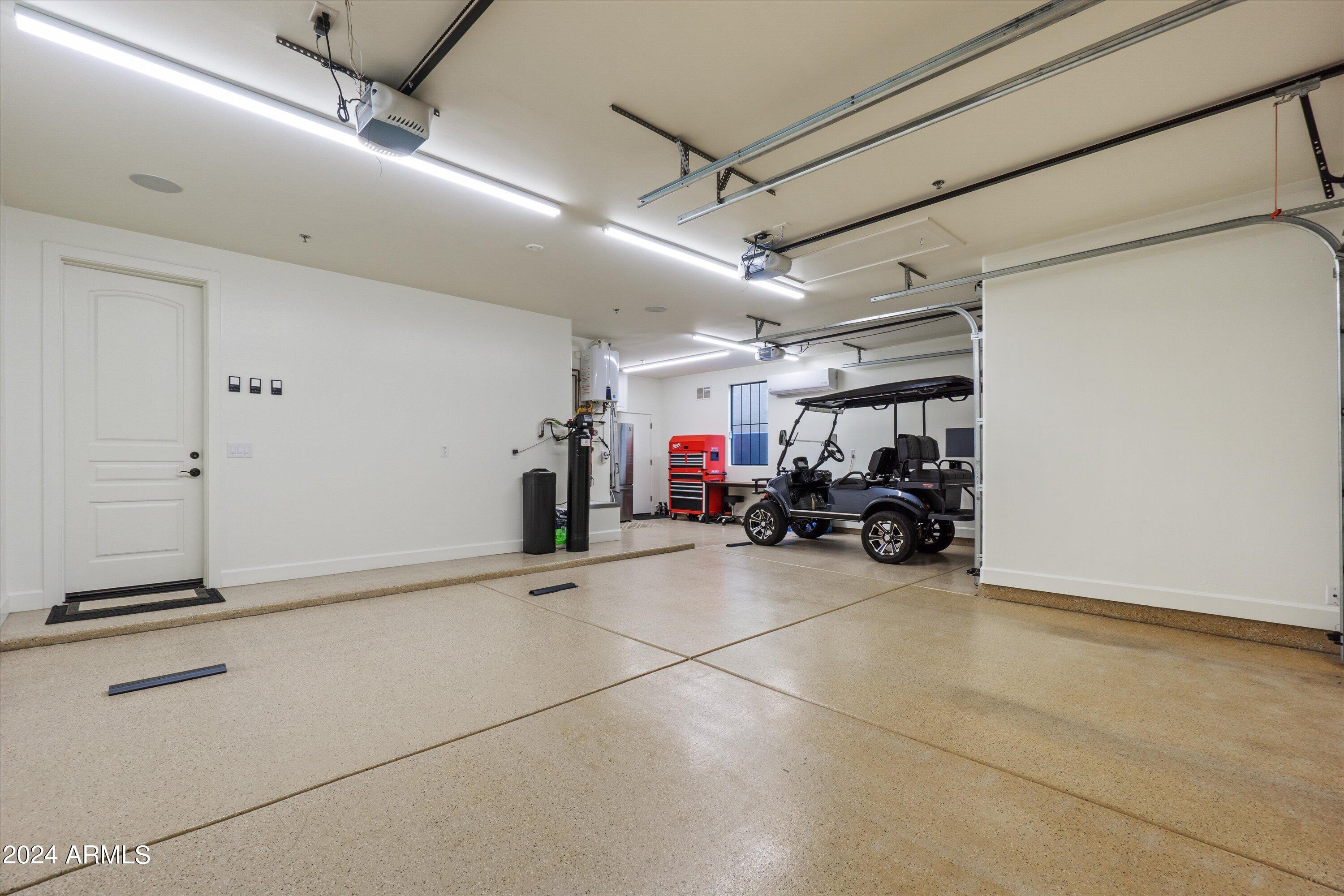 9412 E HIDDEN SPUR Trail