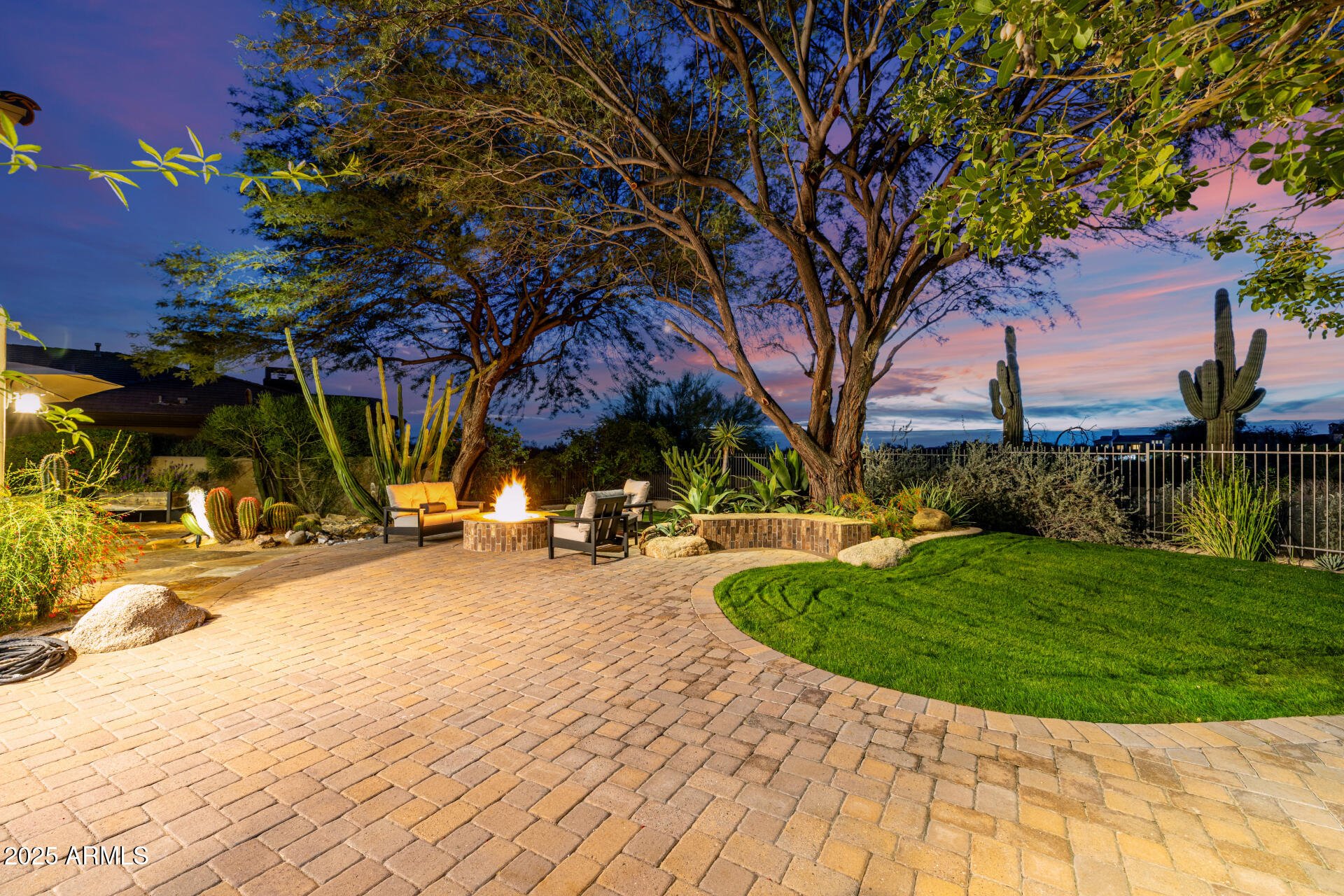 9290 E THOMPSON PEAK Parkway 231