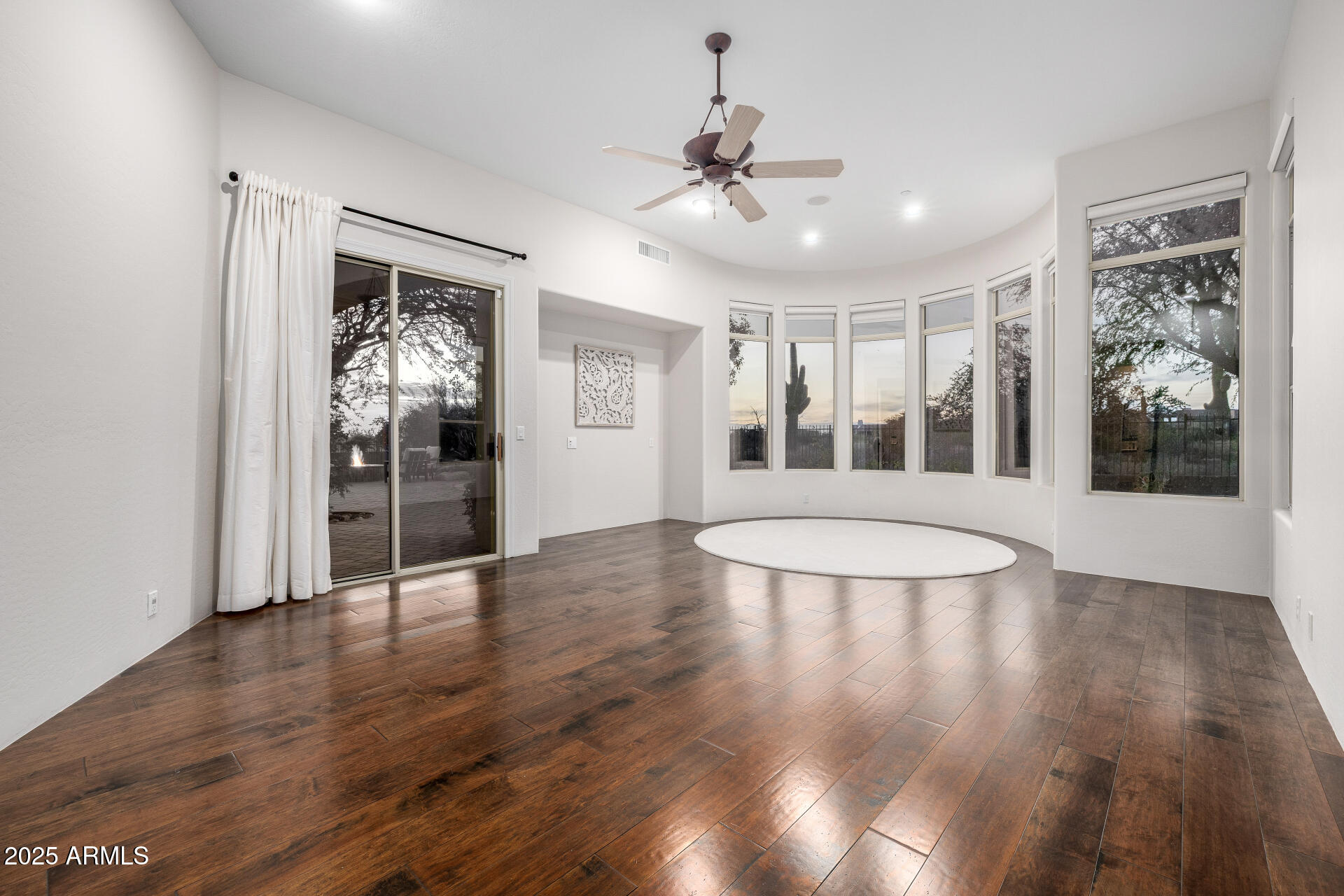 9290 E THOMPSON PEAK Parkway 231