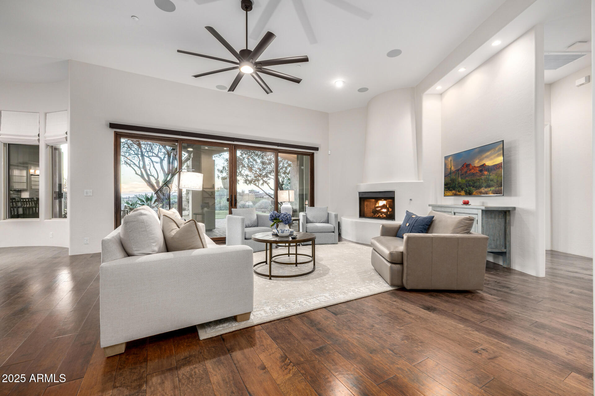 9290 E THOMPSON PEAK Parkway 231