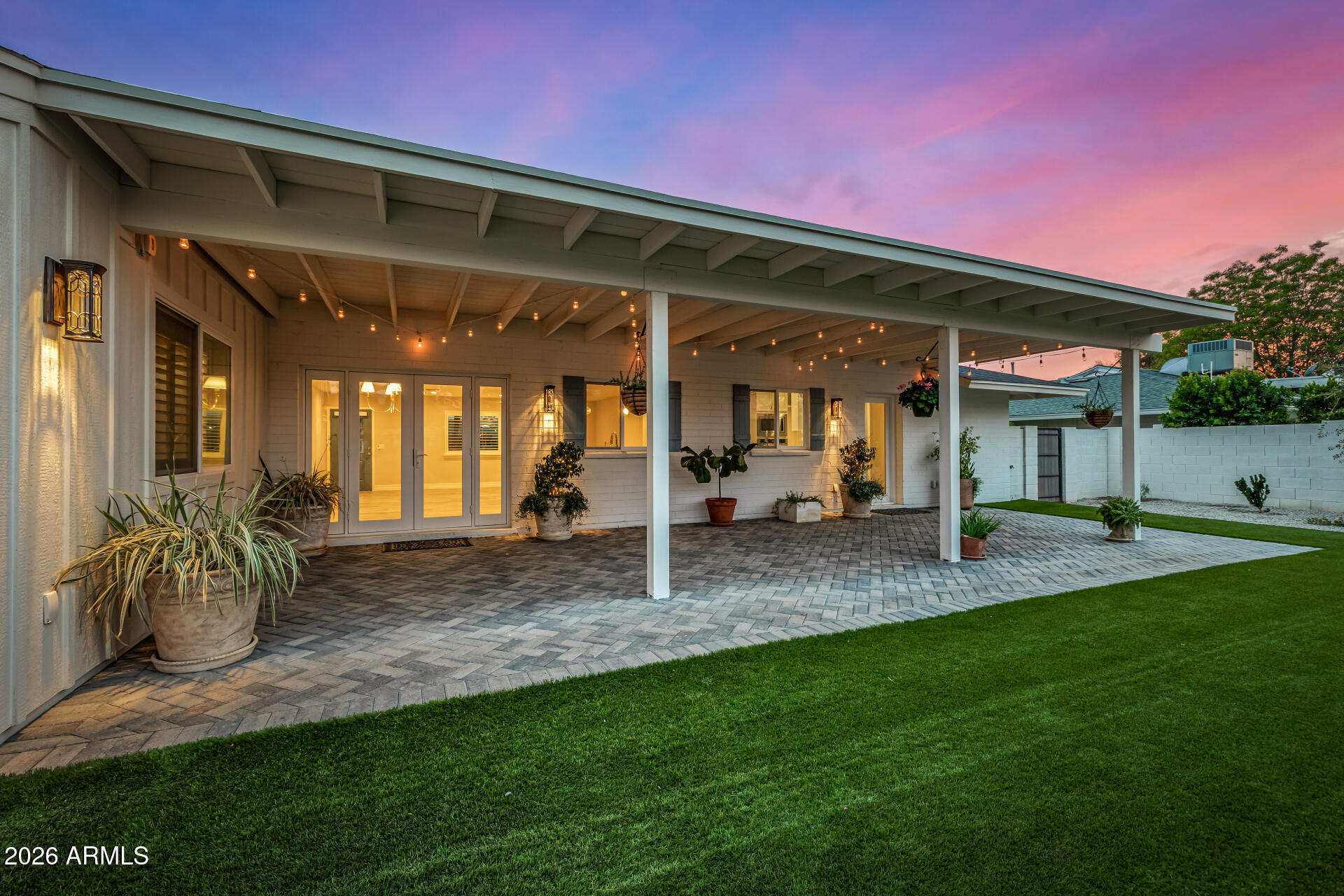 4010 E COOLIDGE Street