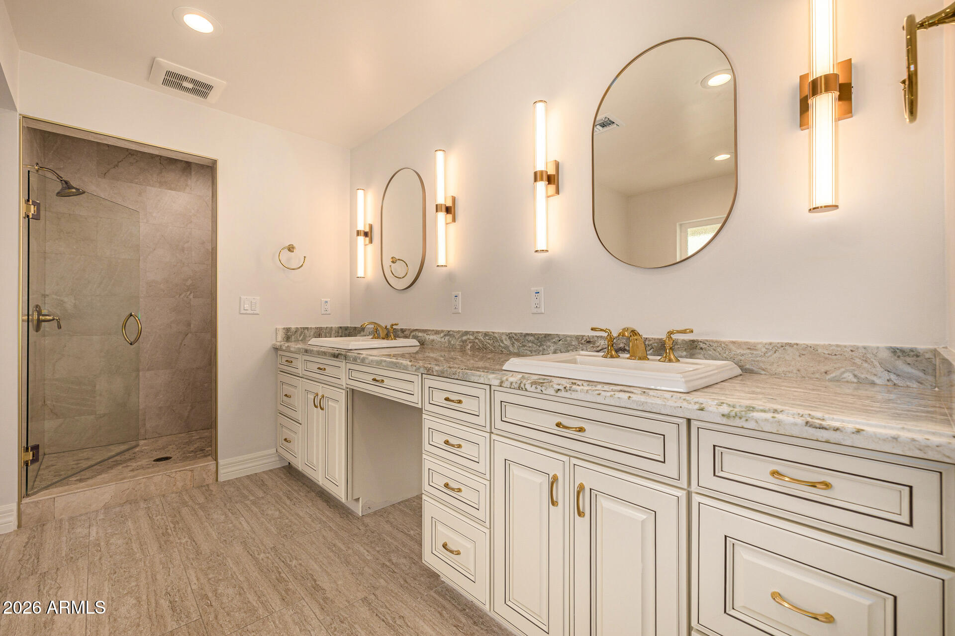 4010 E COOLIDGE Street