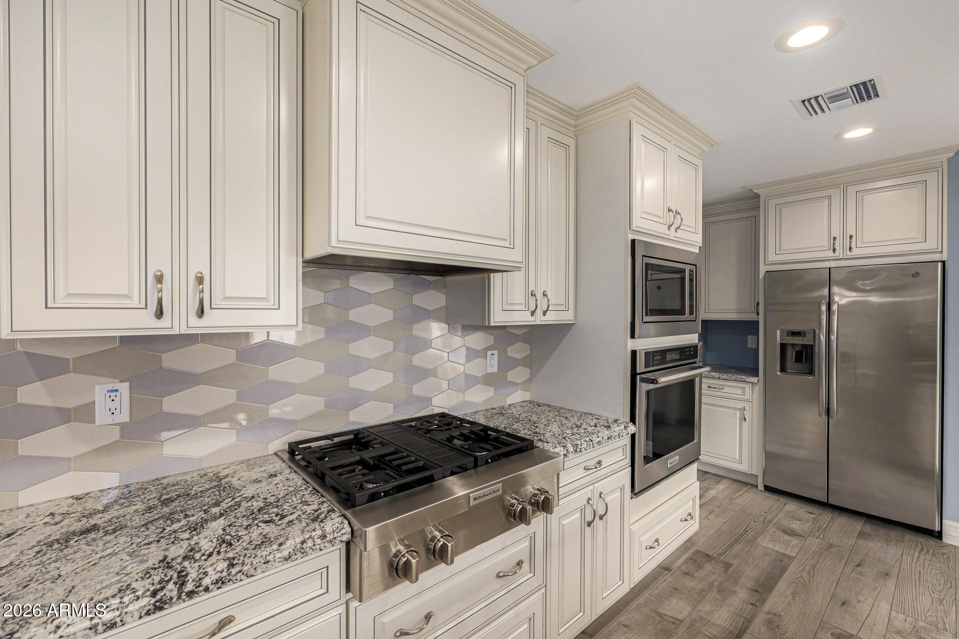 4010 E COOLIDGE Street