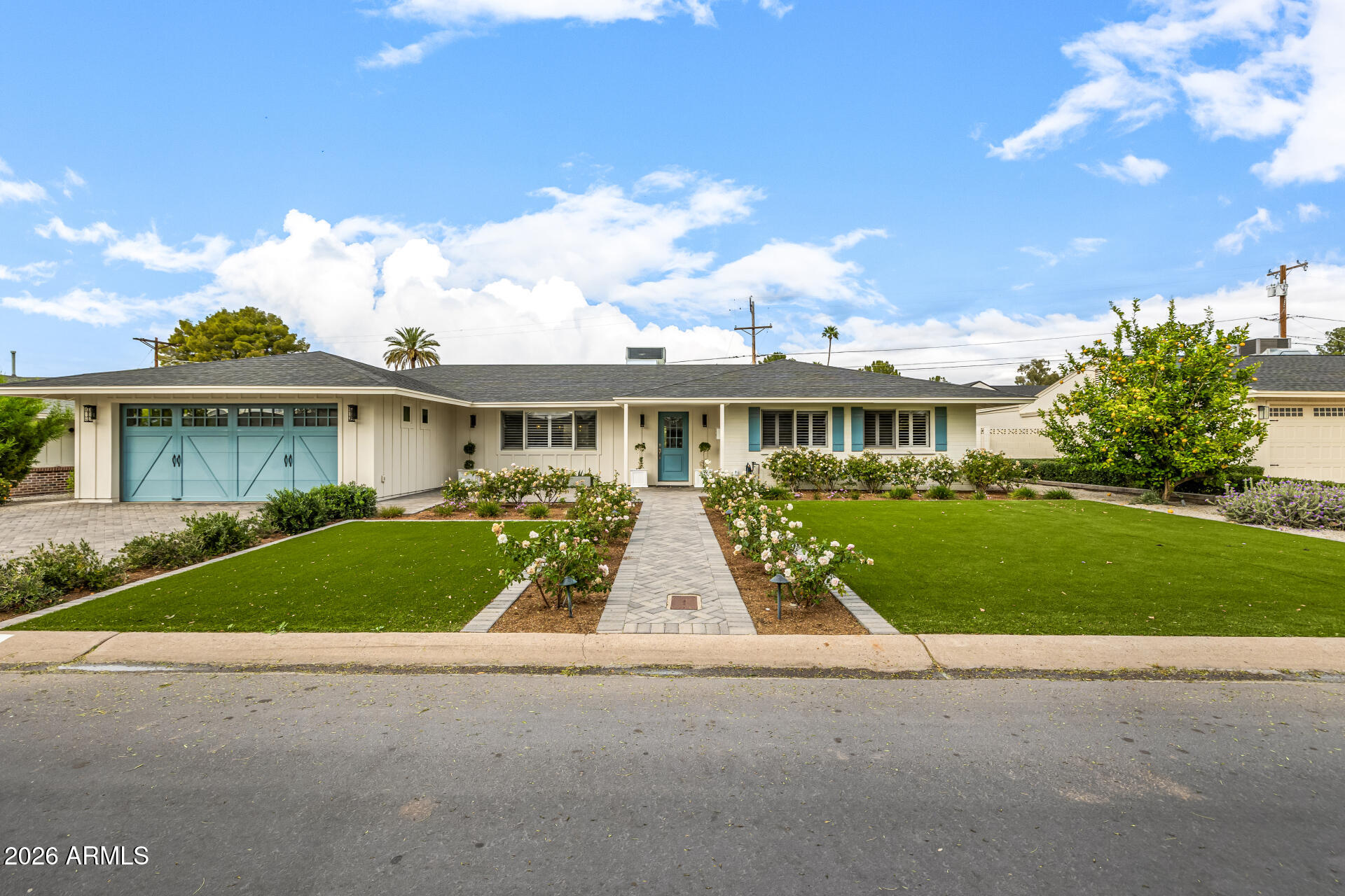 4010 E COOLIDGE Street