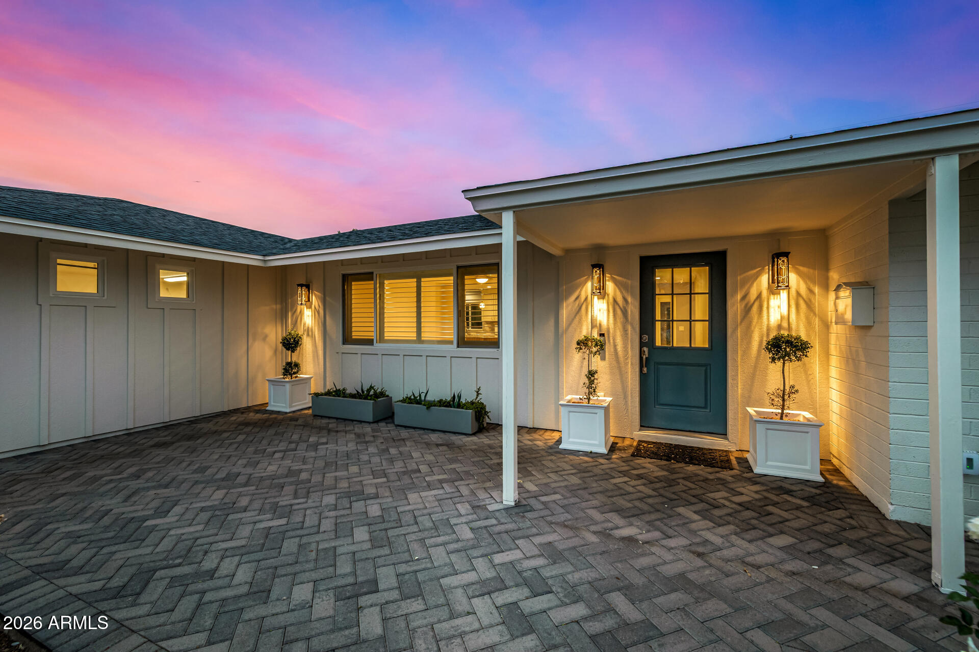 4010 E COOLIDGE Street