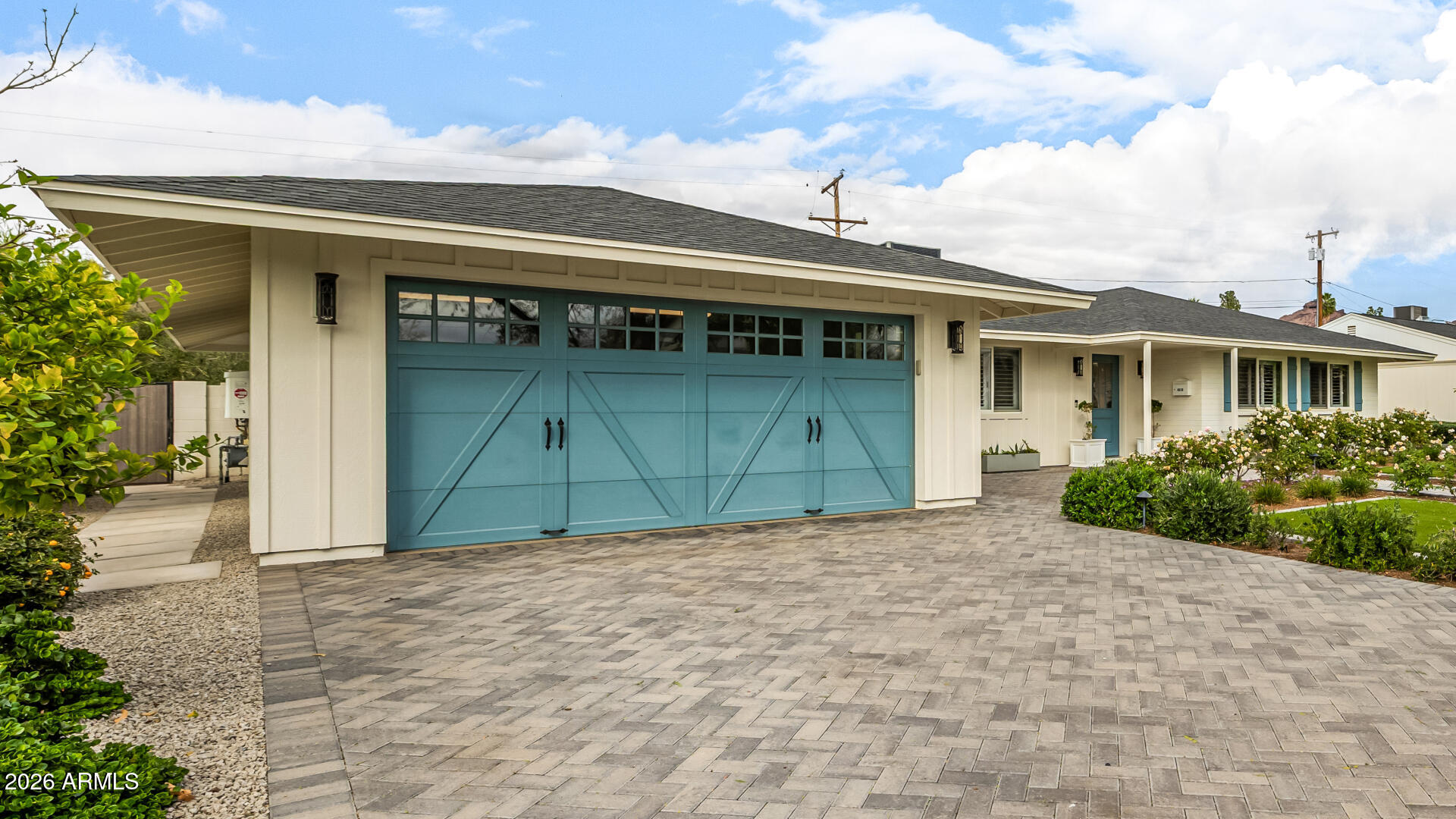 4010 E COOLIDGE Street