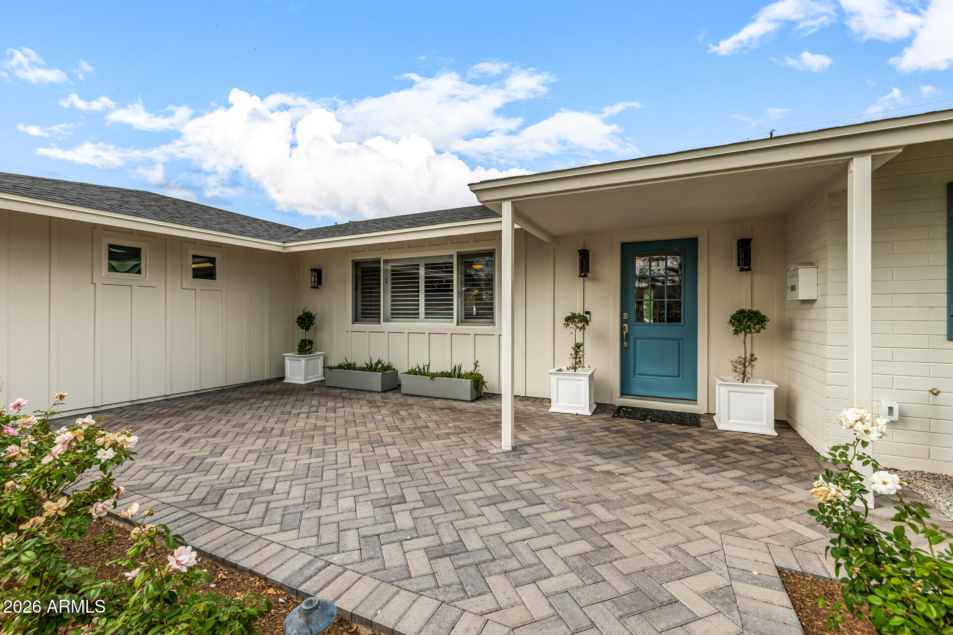 4010 E COOLIDGE Street