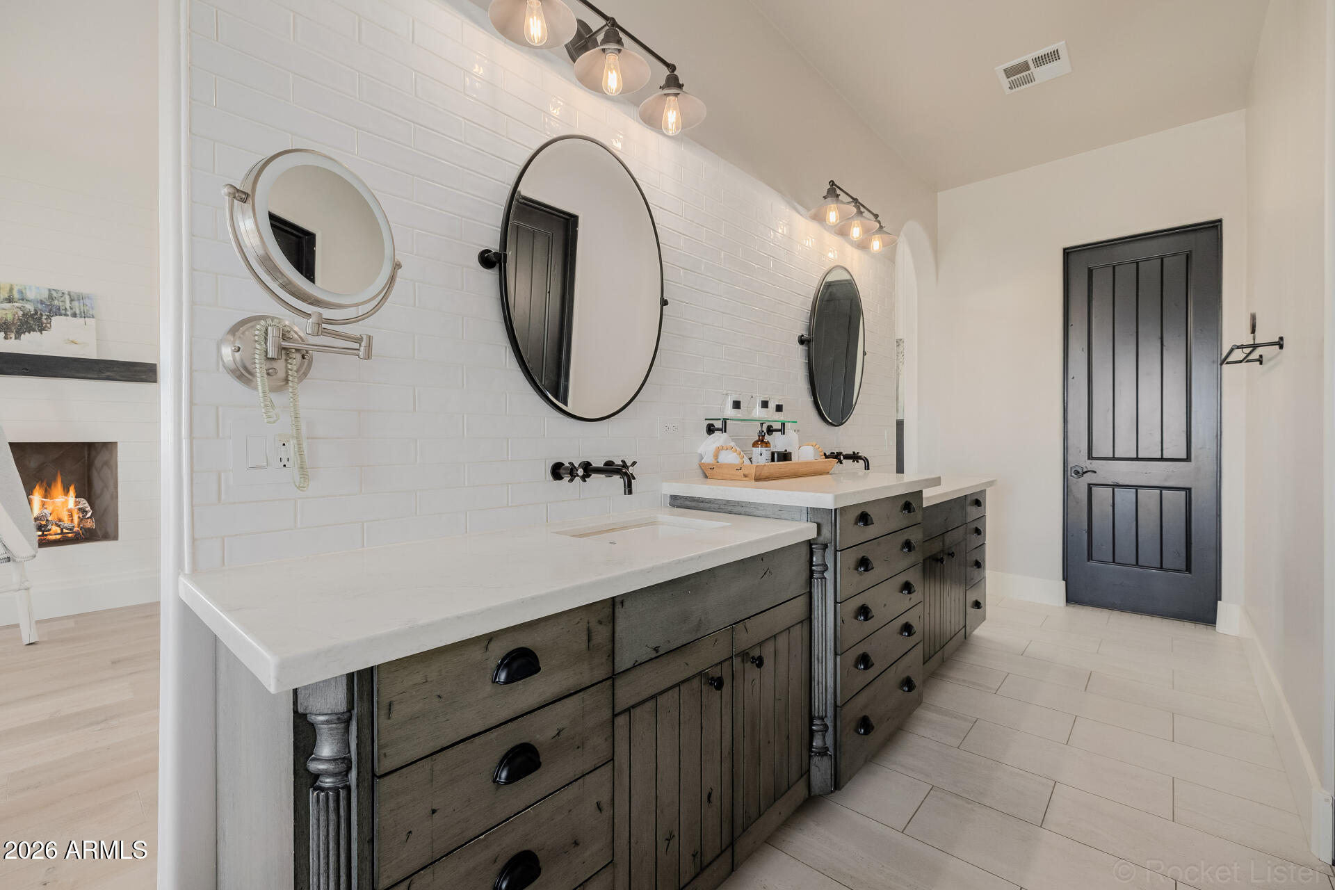 32633 N 137TH Street