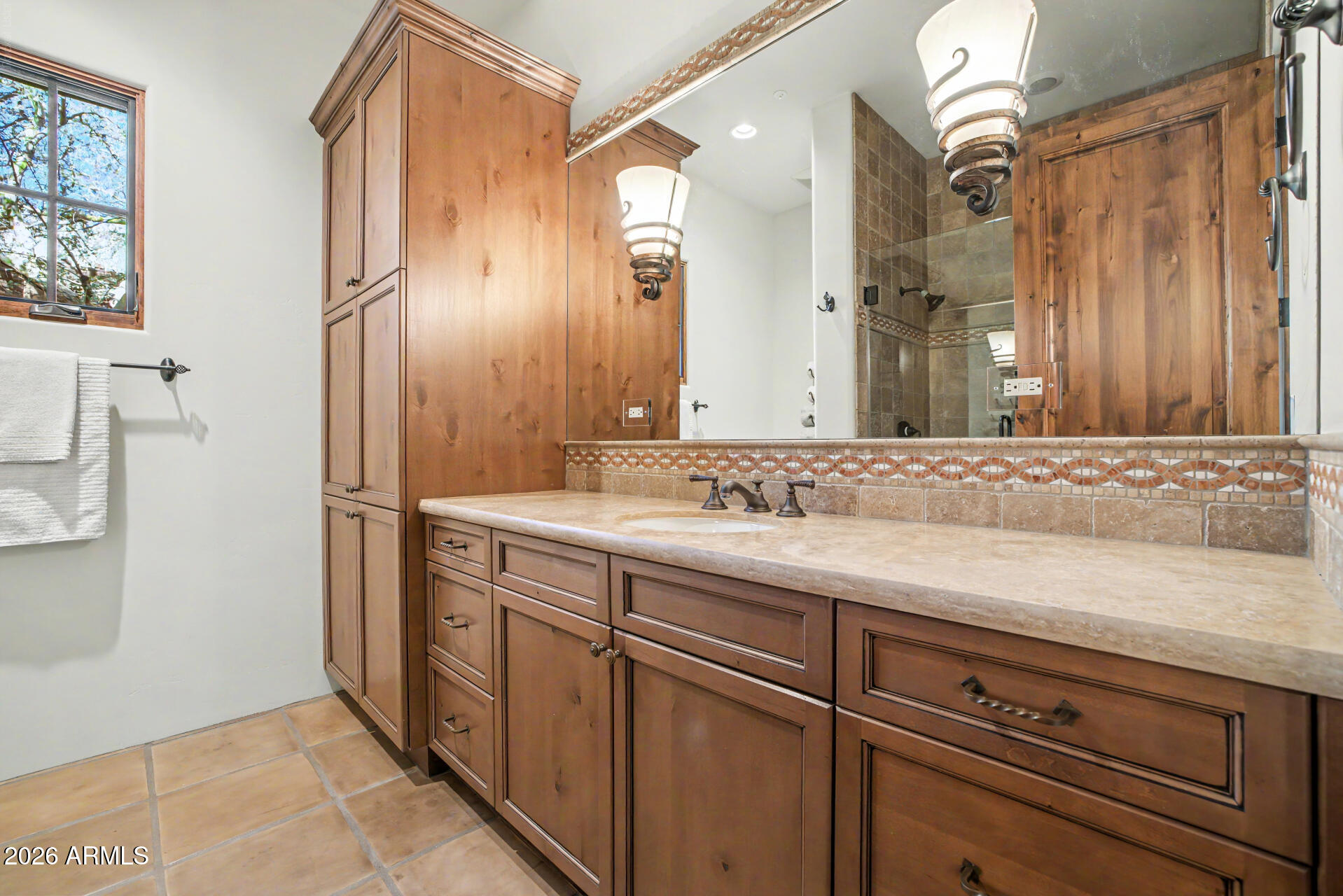 9820 E THOMPSON PEAK Parkway 628