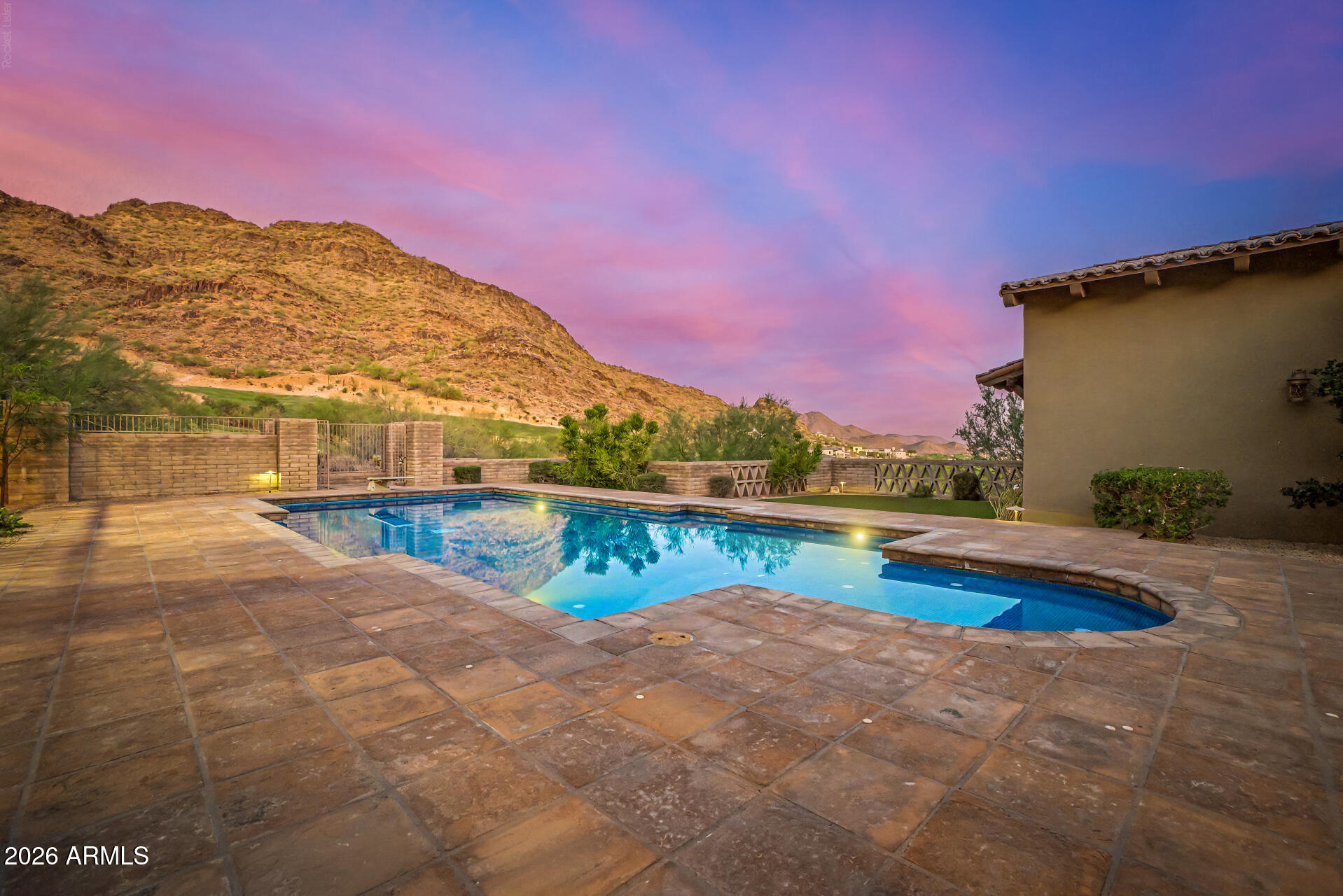9820 E THOMPSON PEAK Parkway 628