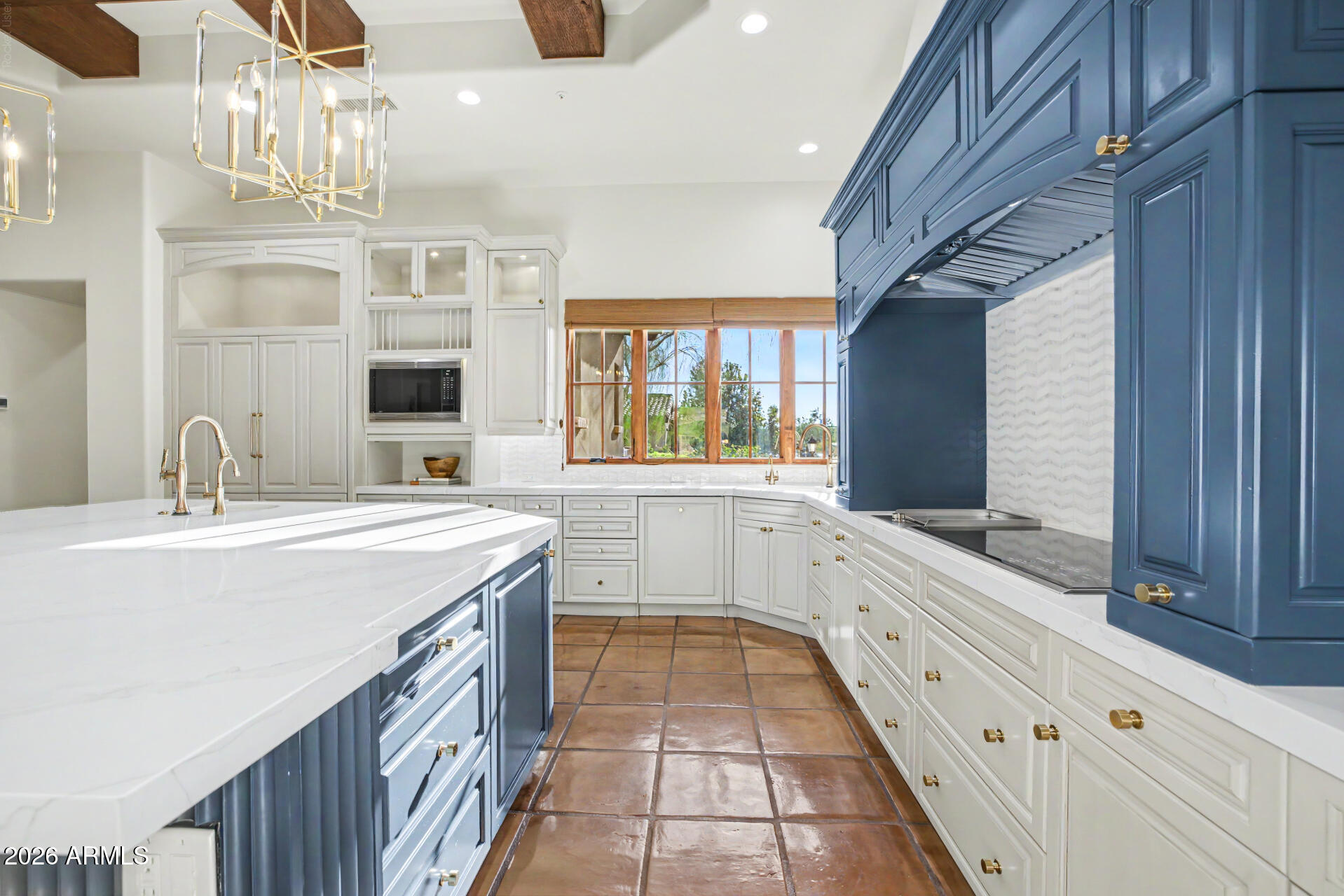 9820 E THOMPSON PEAK Parkway 628