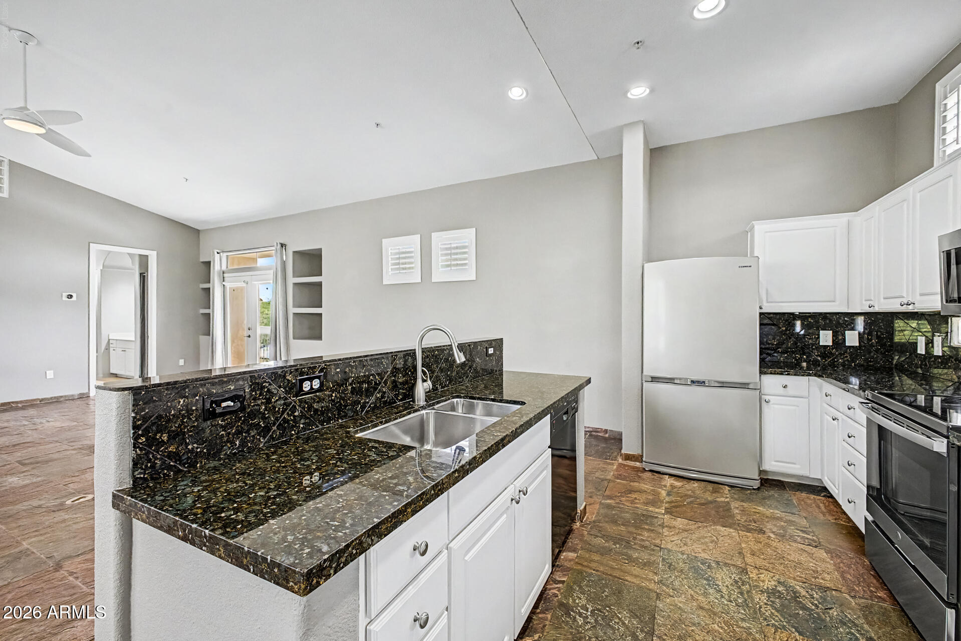 20801 N 90TH Place 233
