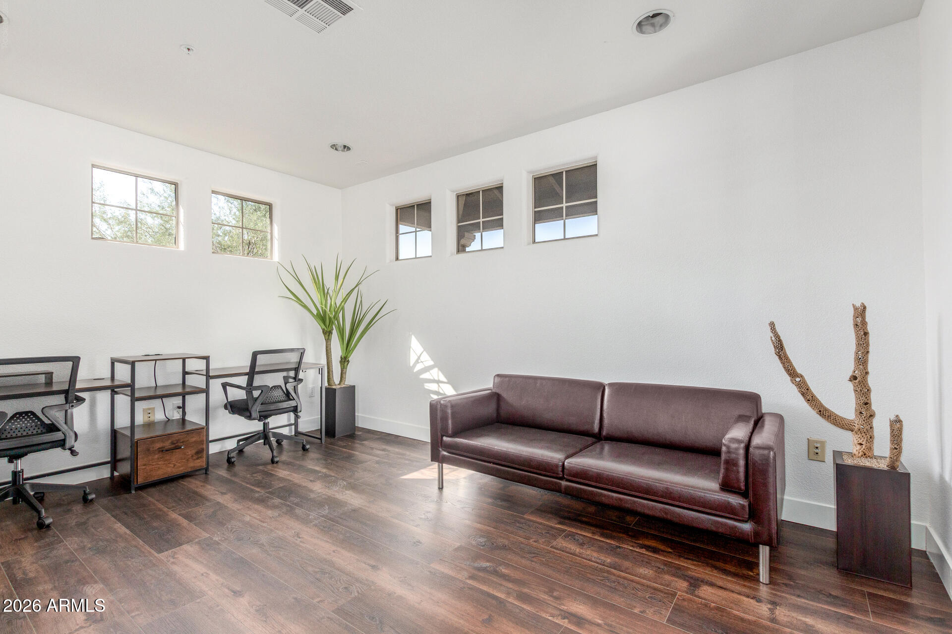 20801 N 90TH Place 233