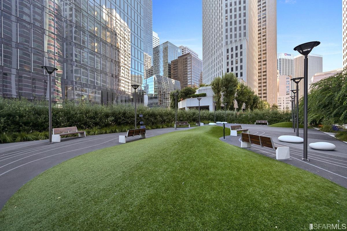 338 Spear Street # 39E