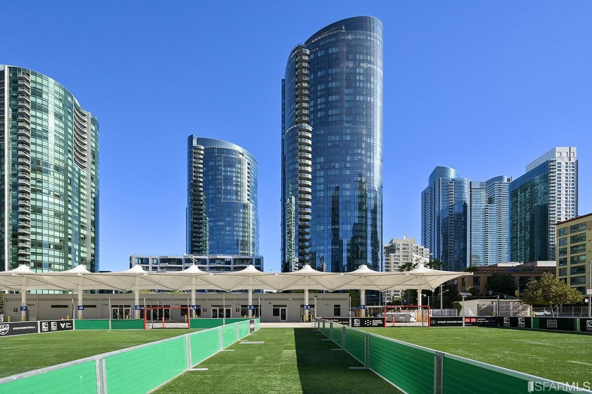 338 Spear Street # 39E