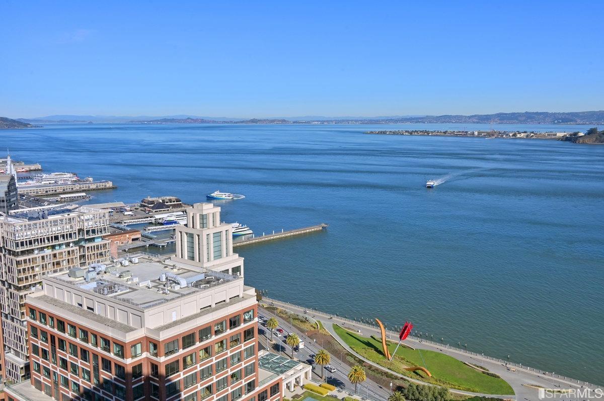 338 Spear Street # 39E