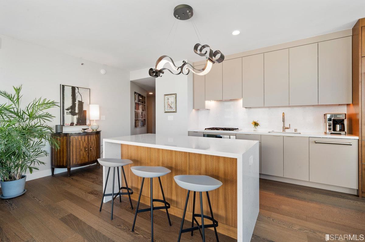 338 Spear Street # 39E