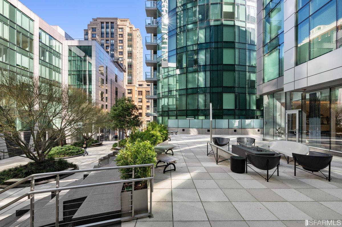 338 Spear Street # 39E