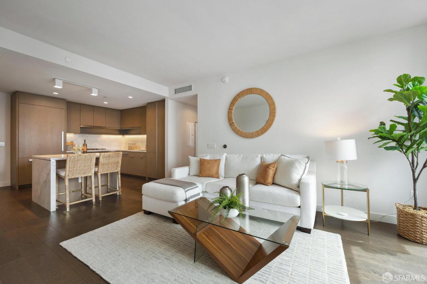 488 Folsom Street # 4106