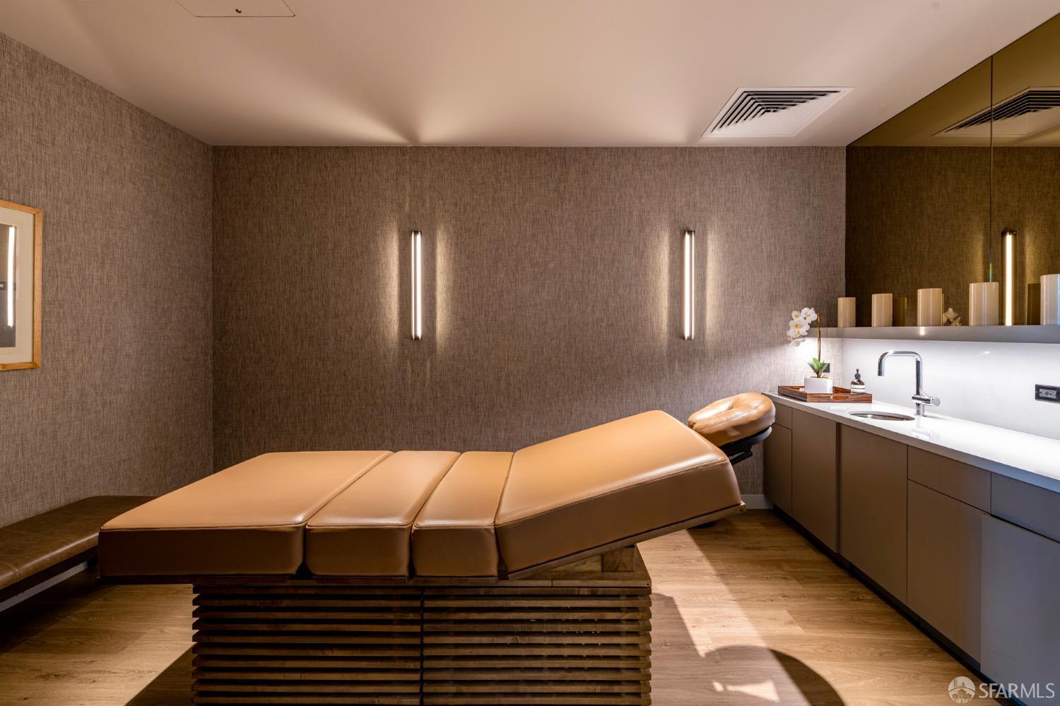 488 Folsom Street # 4106