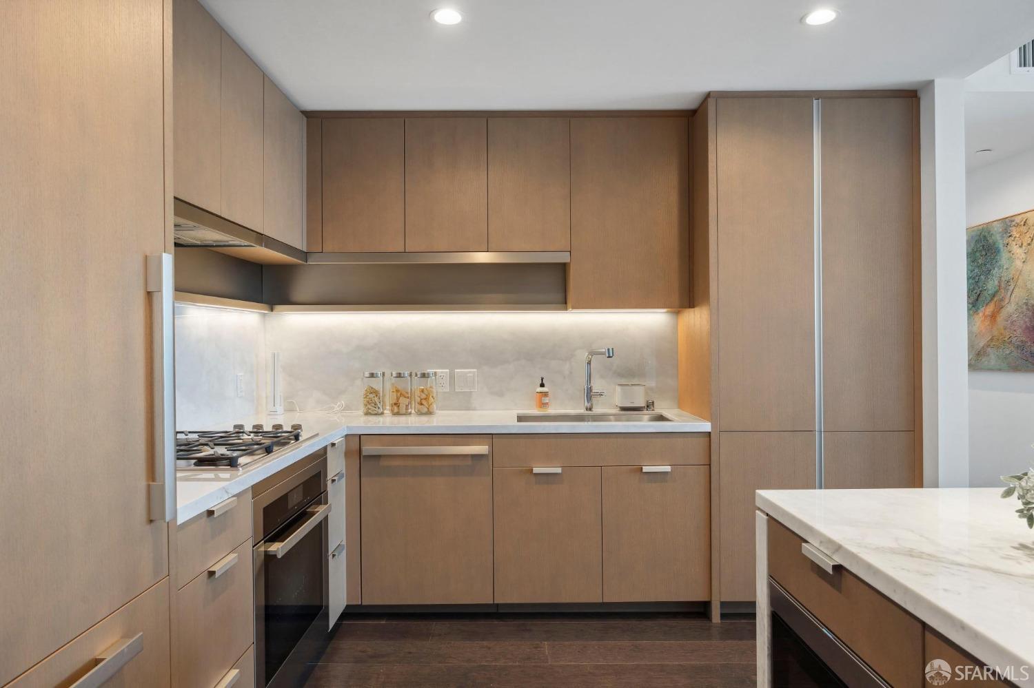 488 Folsom Street # 4106