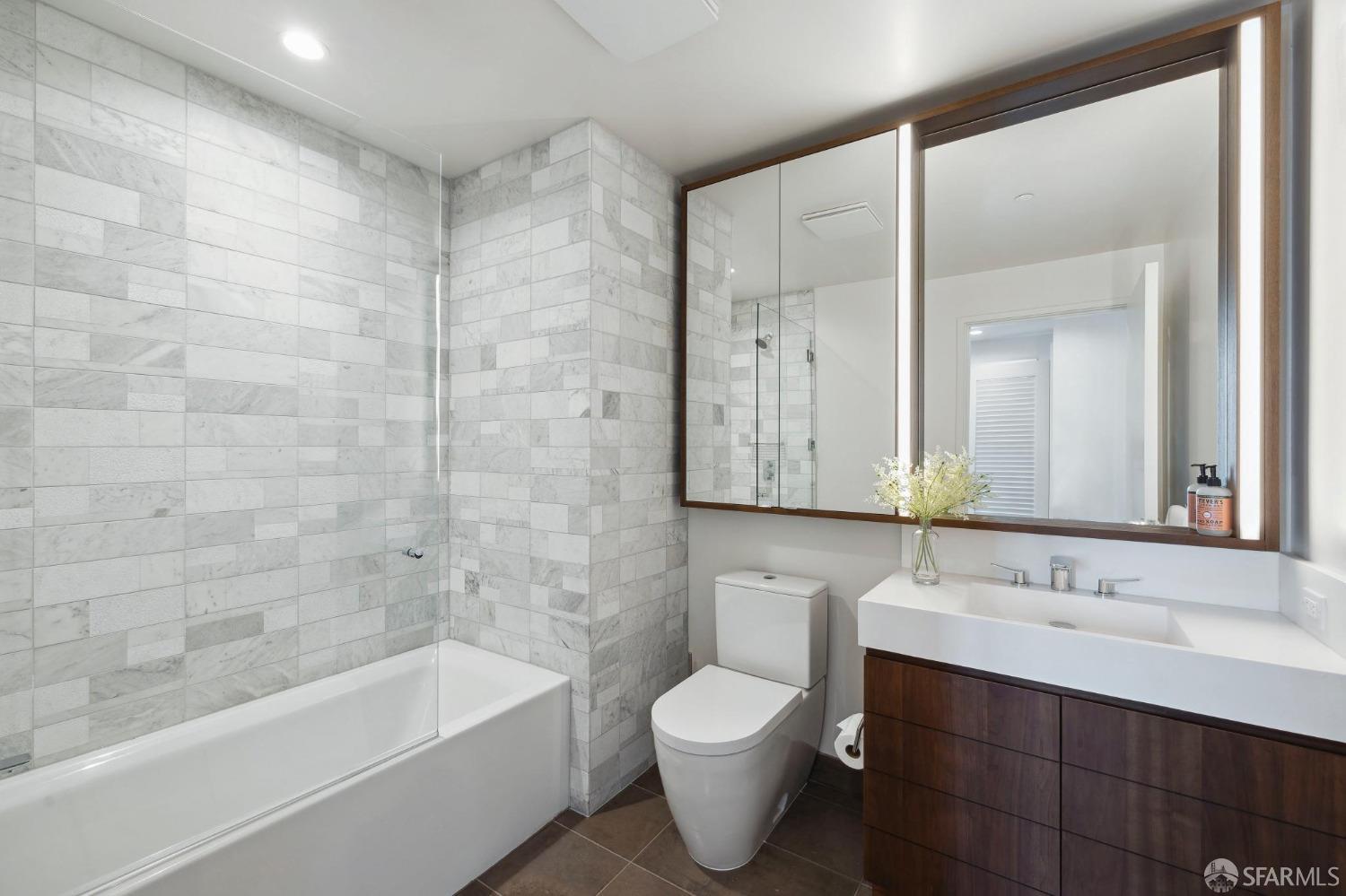 488 Folsom Street # 4106