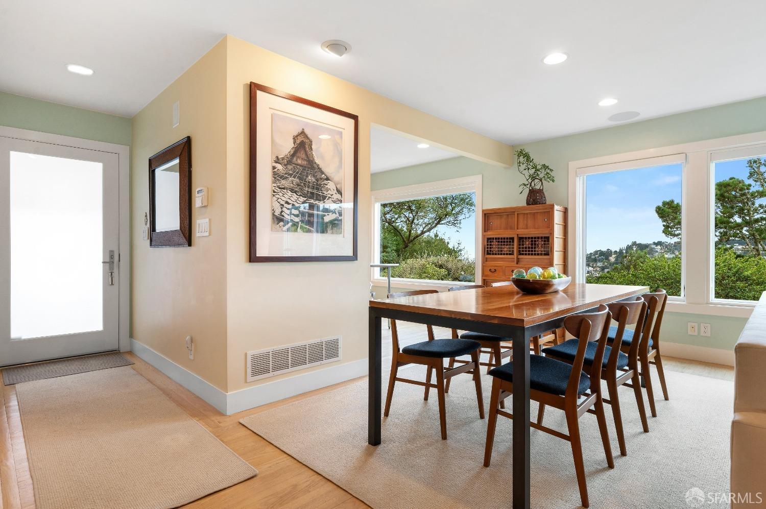 71 Knollview Way