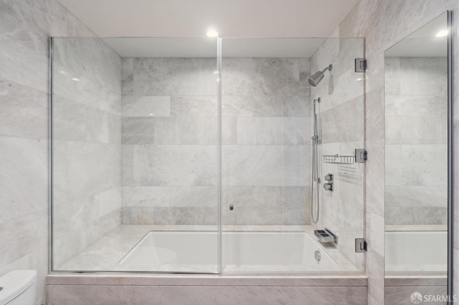 488 Folsom Street # 4106