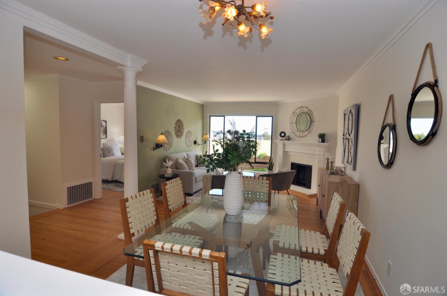 326 Los Palmos Drive