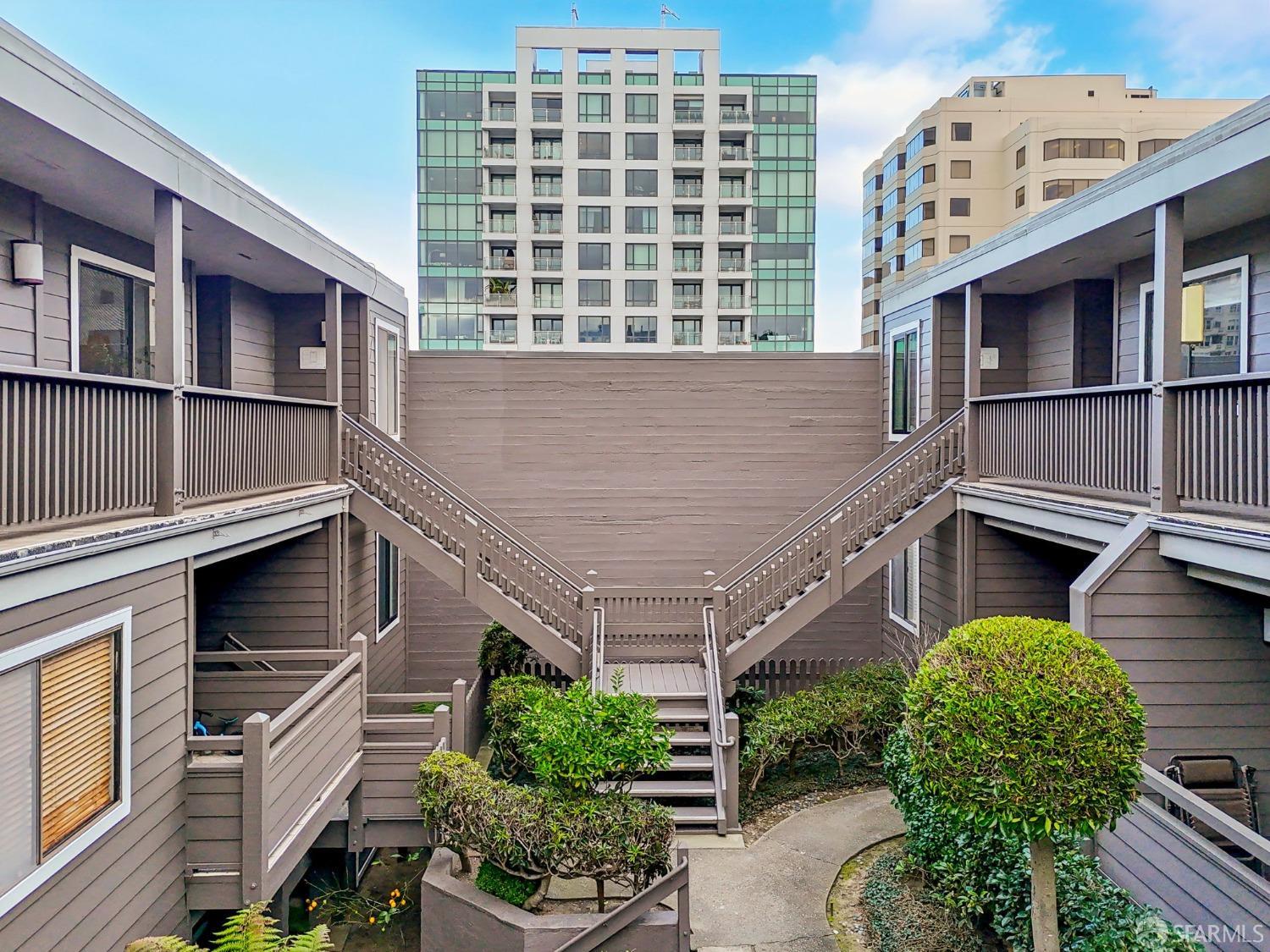 1635 Bush Street # 6