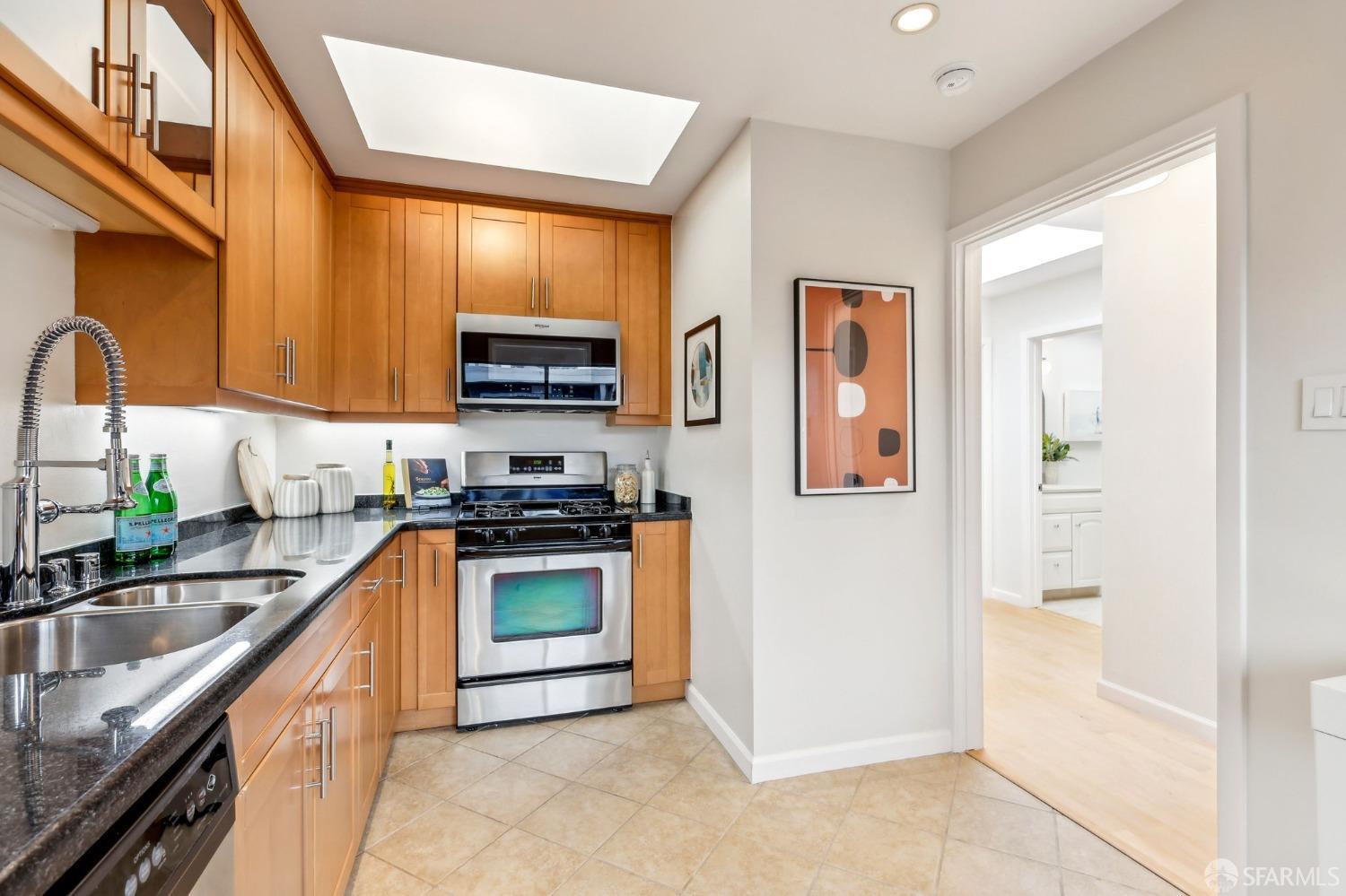 1635 Bush Street # 6