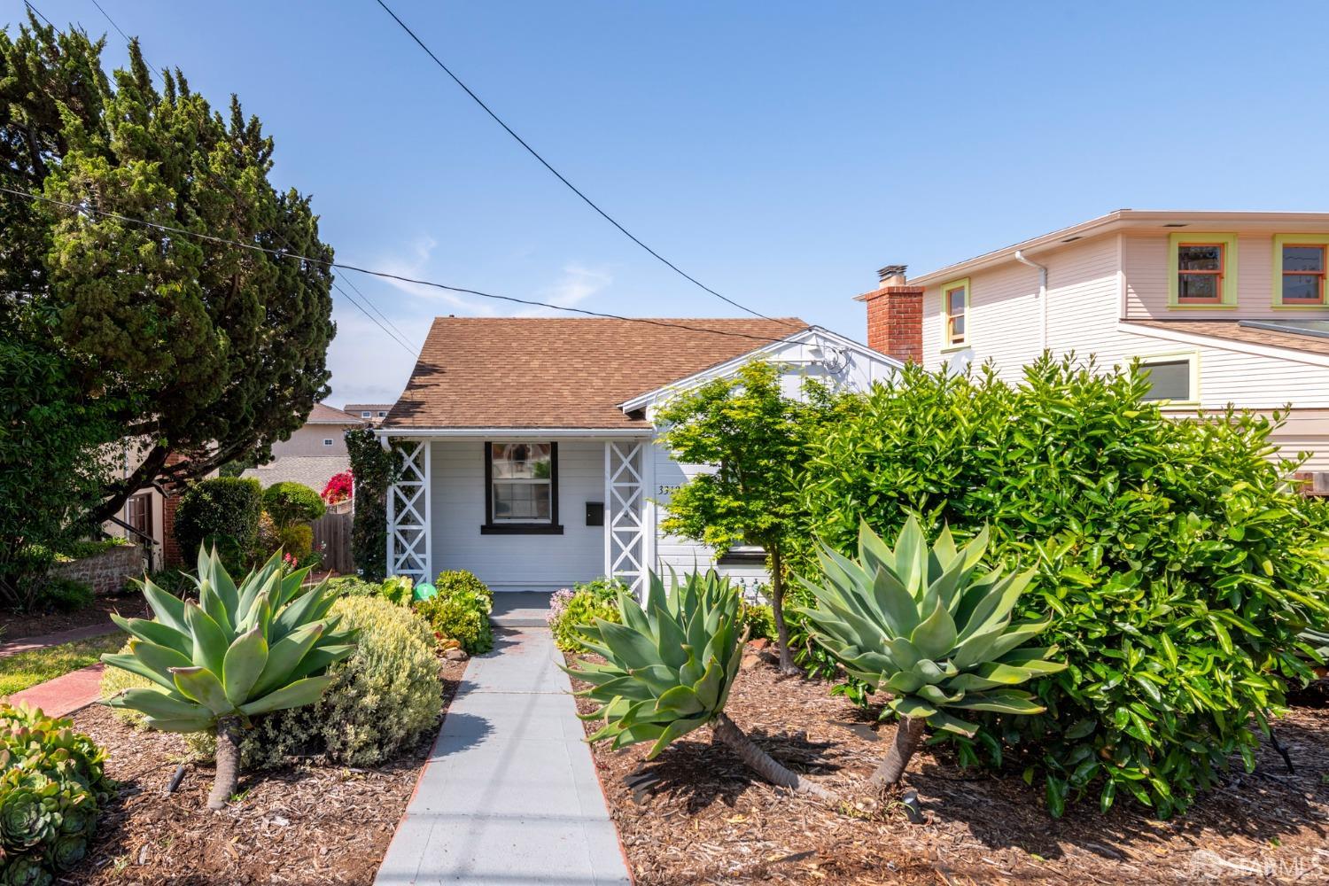 3319 Herrier Street