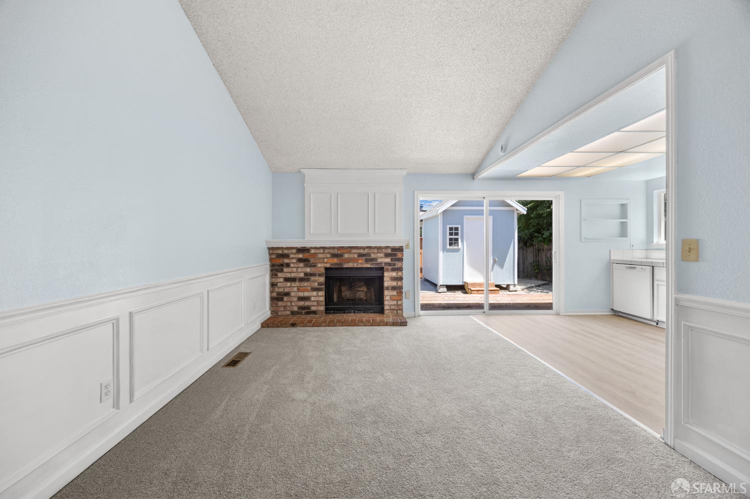 35 Doral Way